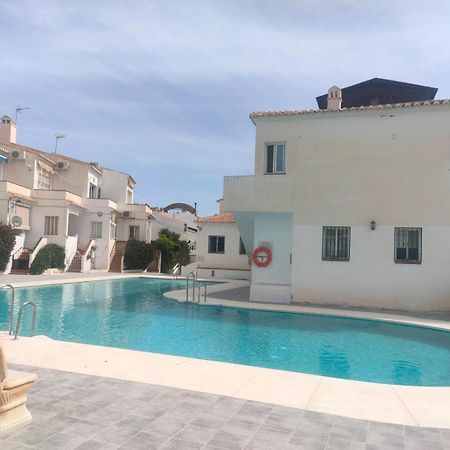 Apartamento Pueblo Rocio 80 เนร์คา ภายนอก รูปภาพ