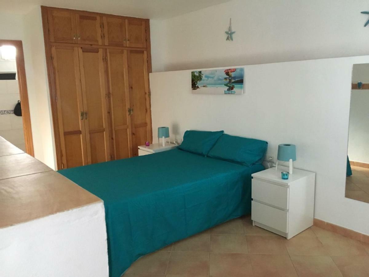 Apartamento Pueblo Rocio 80 เนร์คา ภายนอก รูปภาพ